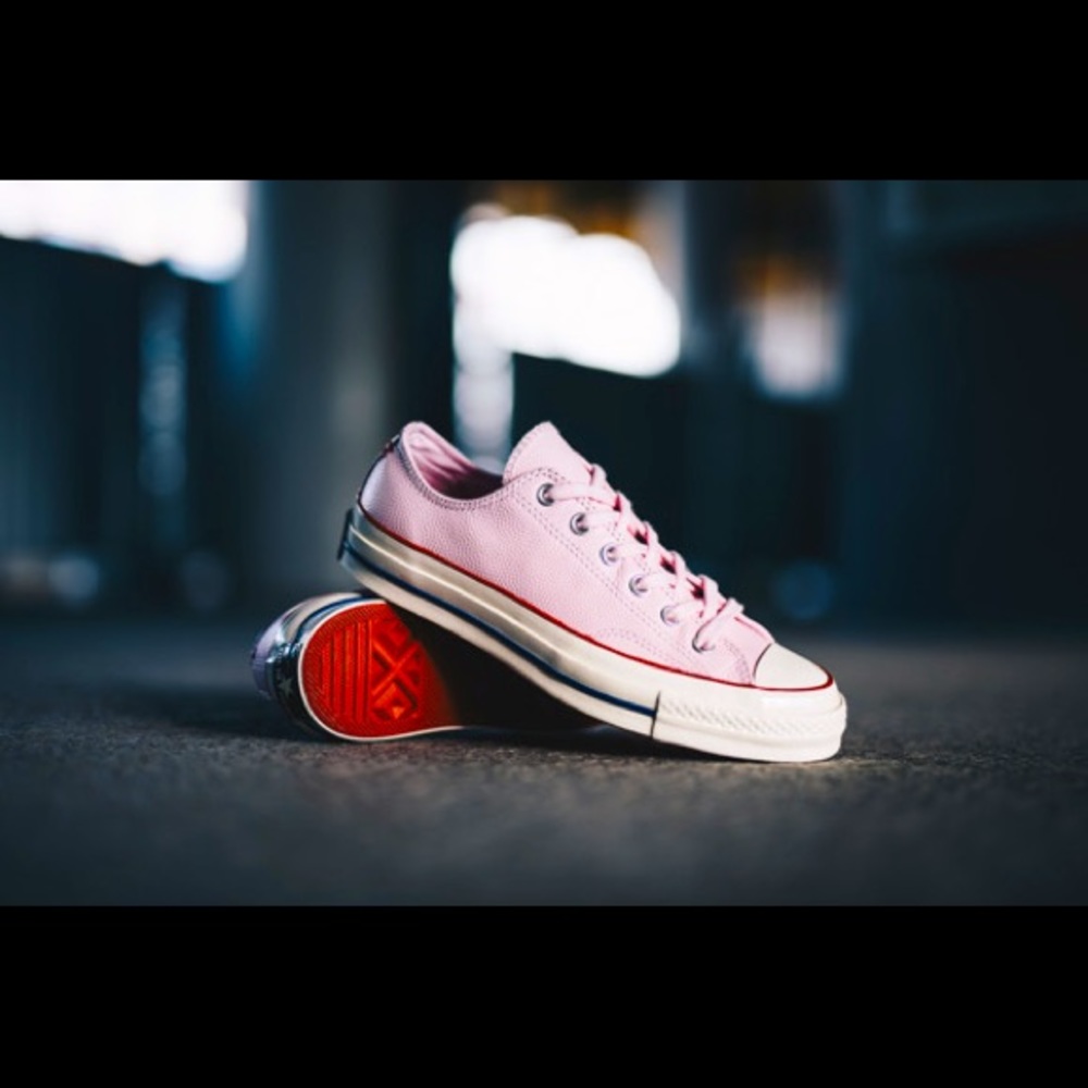 CONVERSE Chuck Taylor 70 Pastel Low Top Sneaker (Pink)